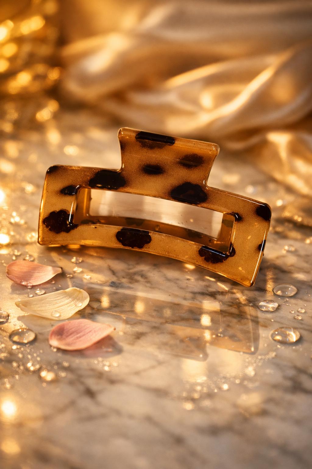 Tortoiseshell Rectangle Claw Clip – French Style Hair Barrette