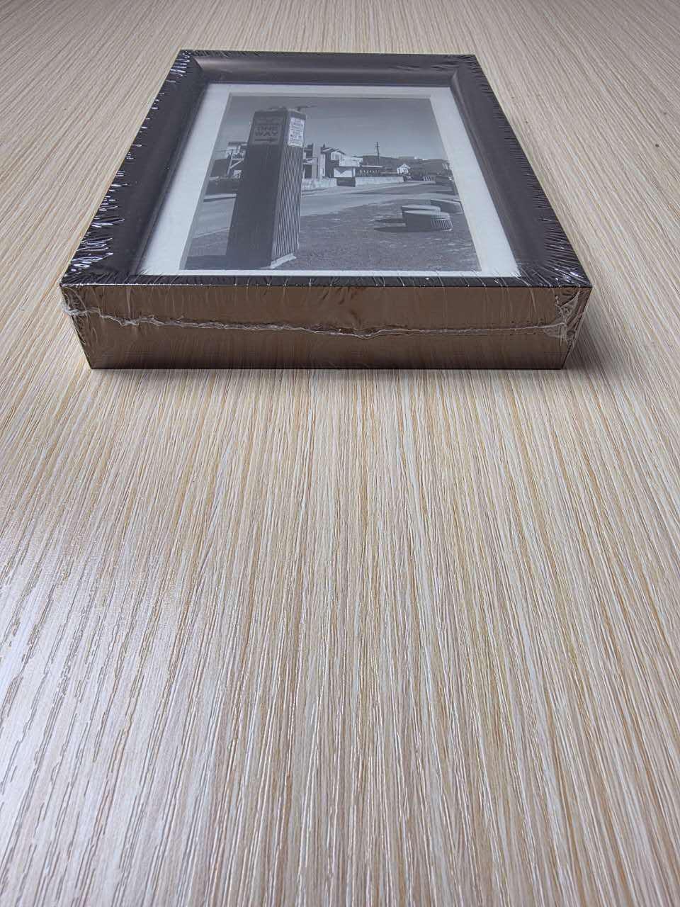 Metal Shadow Box Picture Frame with String Clips